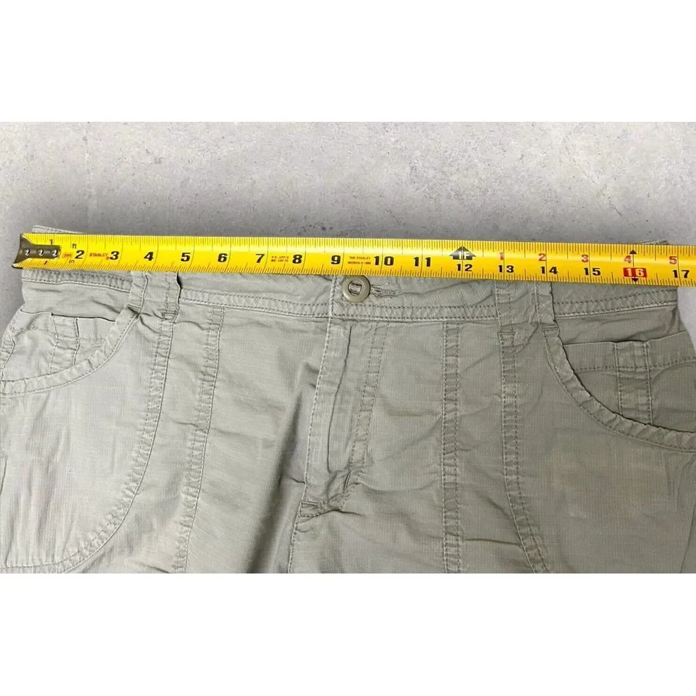 Nike ACG Women's Khaki Shorts Size 8 back pockets‎ tan 34 waist